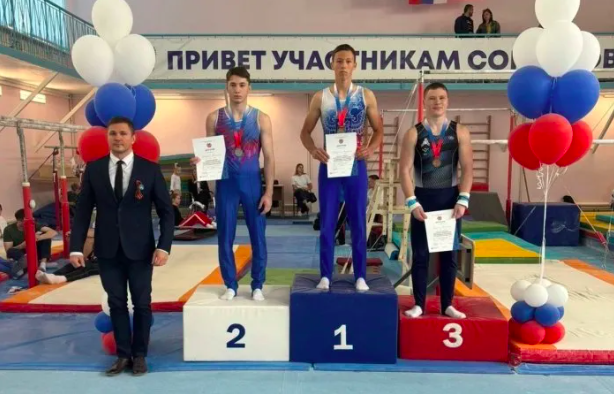 Астраханские гимнасты выиграли четыре медали на всероссийских соревнованиях в городе-герое